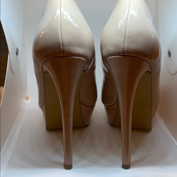 Used - Picture 3 of 3